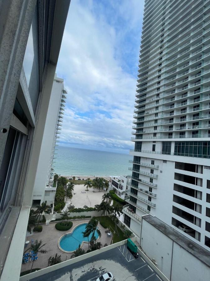 Apartmán Ocean View Hollywood Exteriér fotografie